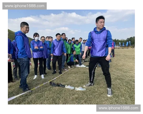 DOTA2小在赛场上的崛起之路与他如何引领团队走向巅峰